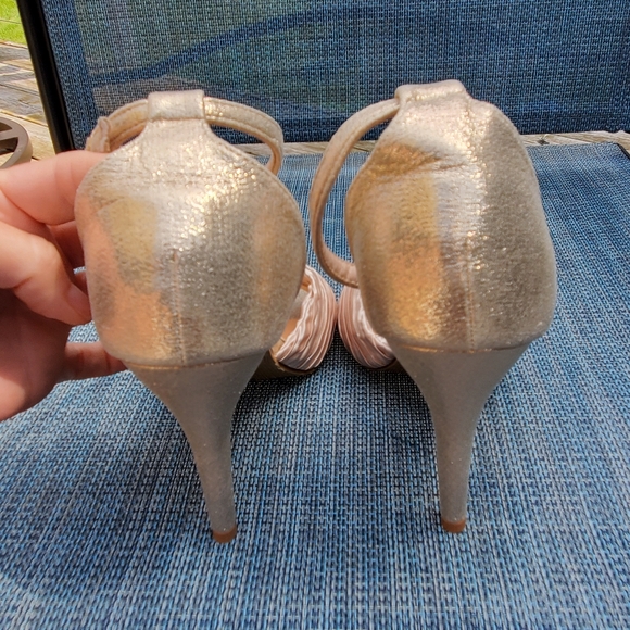 Bow Knot Shimmery Champagne Dress Pumps / Heels w Open Toe - Picture 6 of 9